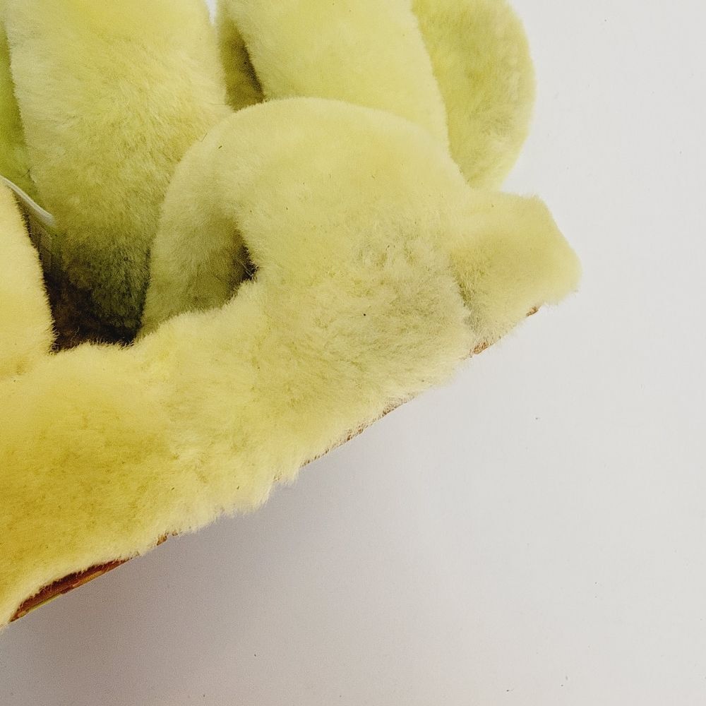 UGG OH Yeah Slippers - Picture 5 of 6